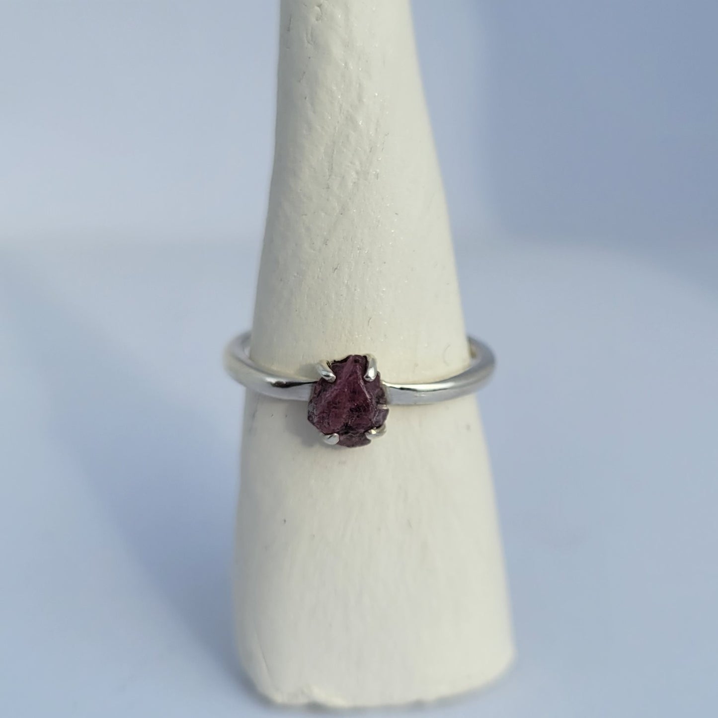 Pink Ruby Ring | Circular Stone